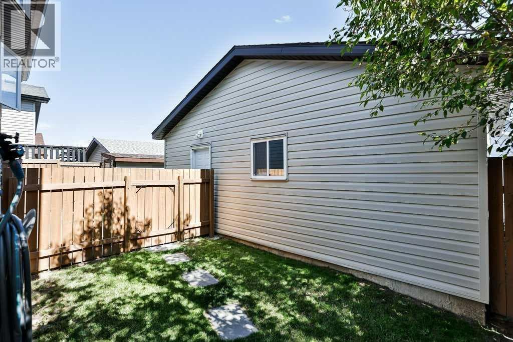 334 Keystone Lane W — photo 4