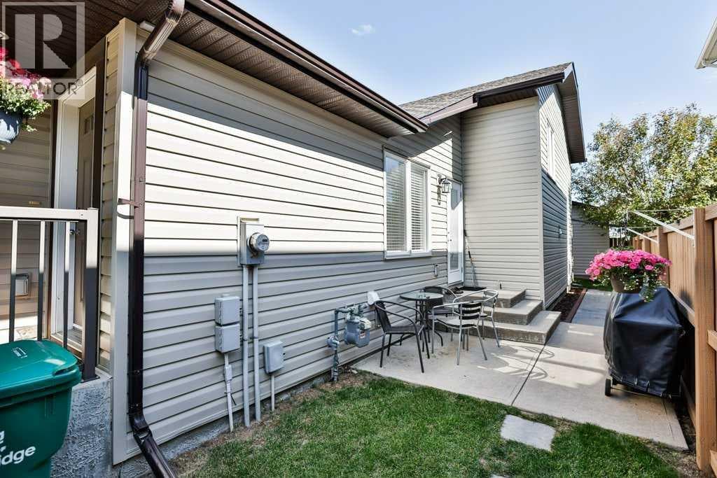 334 Keystone Lane W — photo 3