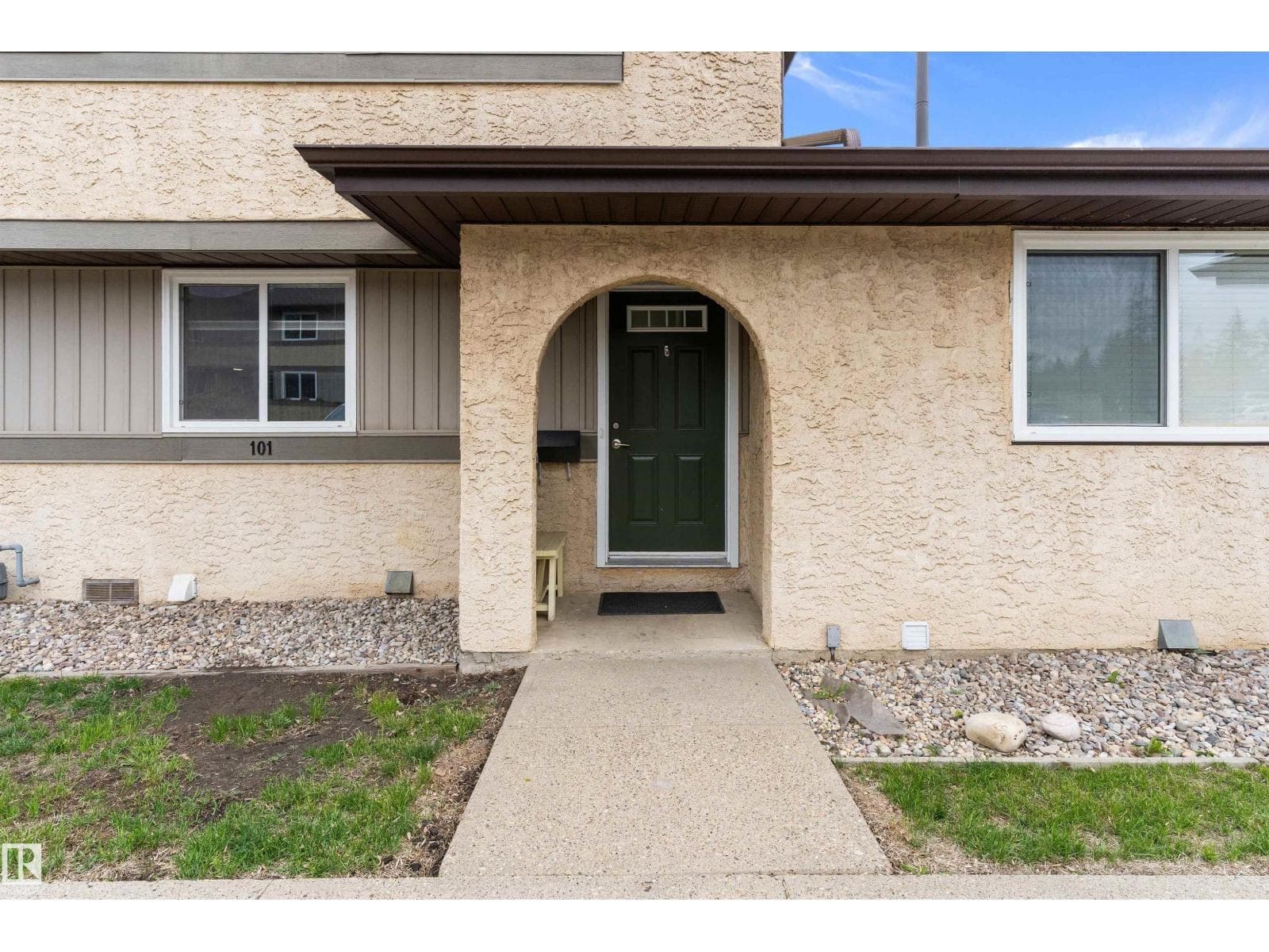 #101 8930 99 AV — photo 2