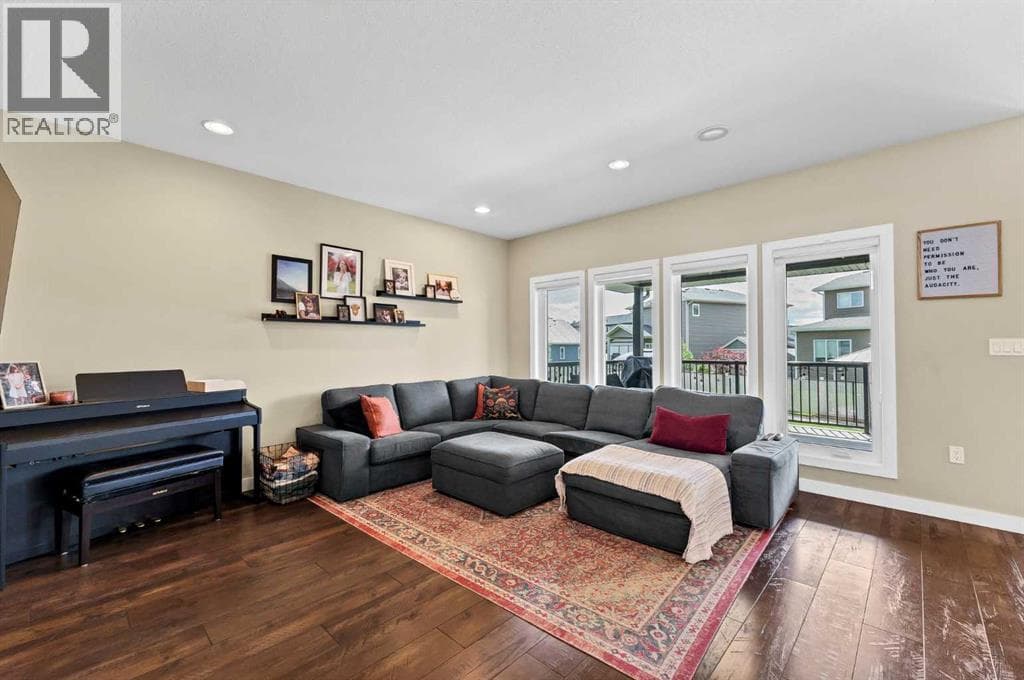 236 Hamptons Way SE — photo 5