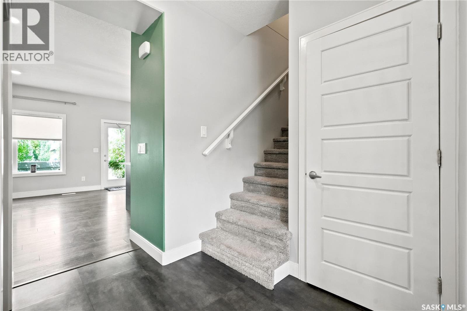 21 115 Veltkamp CRESCENT — photo 4