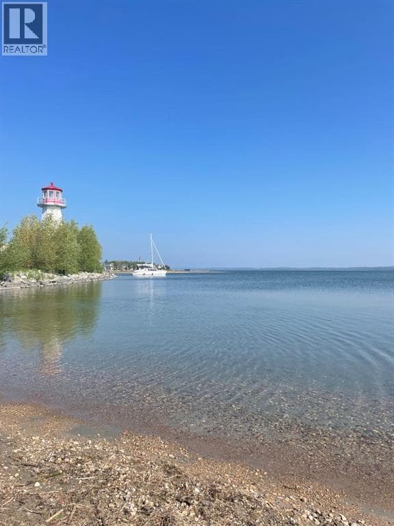 #147 D16, 5230 Lakeshore Drive — photo 5