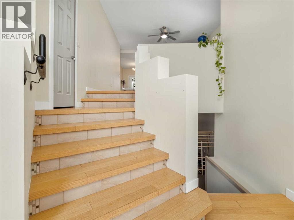 275 Mt Sunburst Way W — photo 4