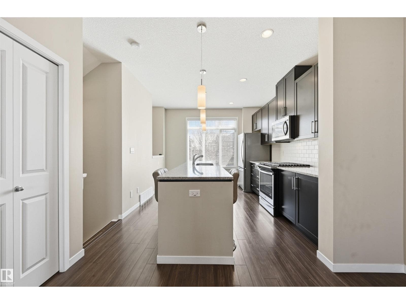 #4 320 SECORD BV NW — photo 2