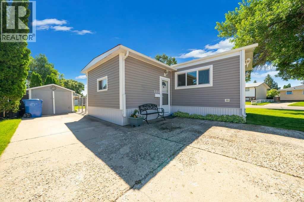 2391 Gardner Place SE — photo 2