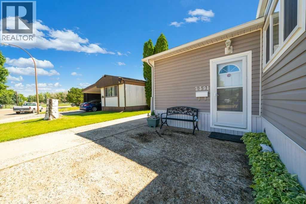 2391 Gardner Place SE — photo 3