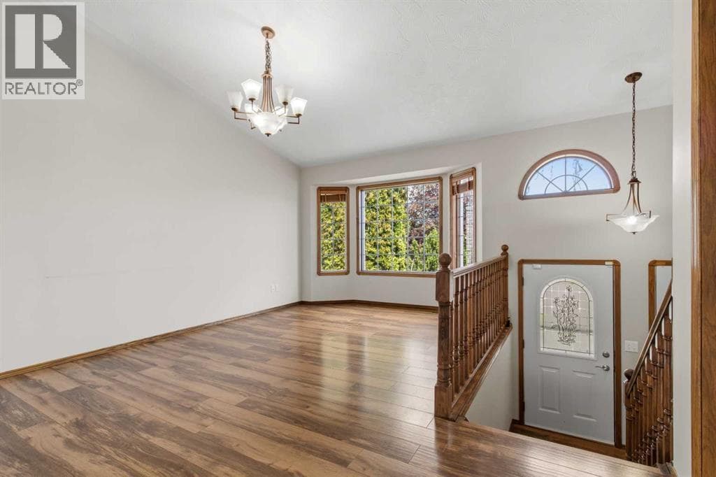 3 Pickering Close — photo 4