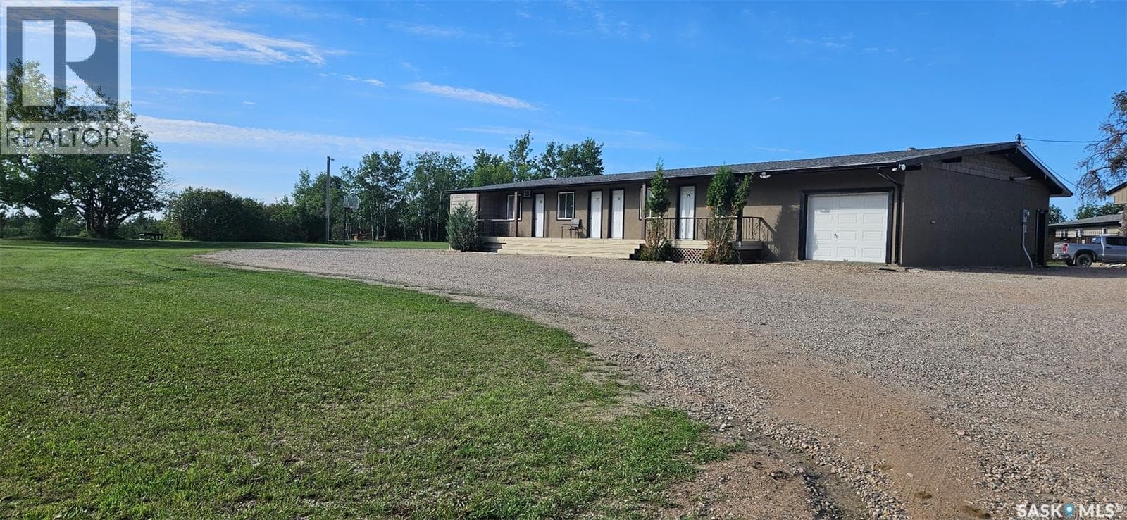 720 8TH STREET W