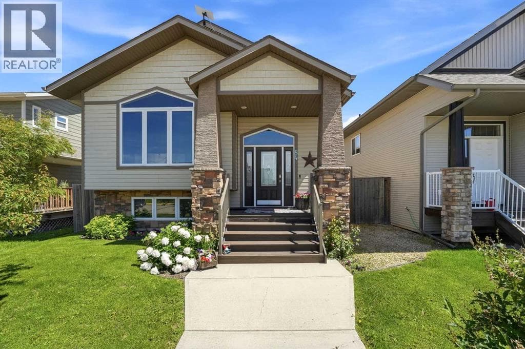84 Mackenzie Crescent — photo 3