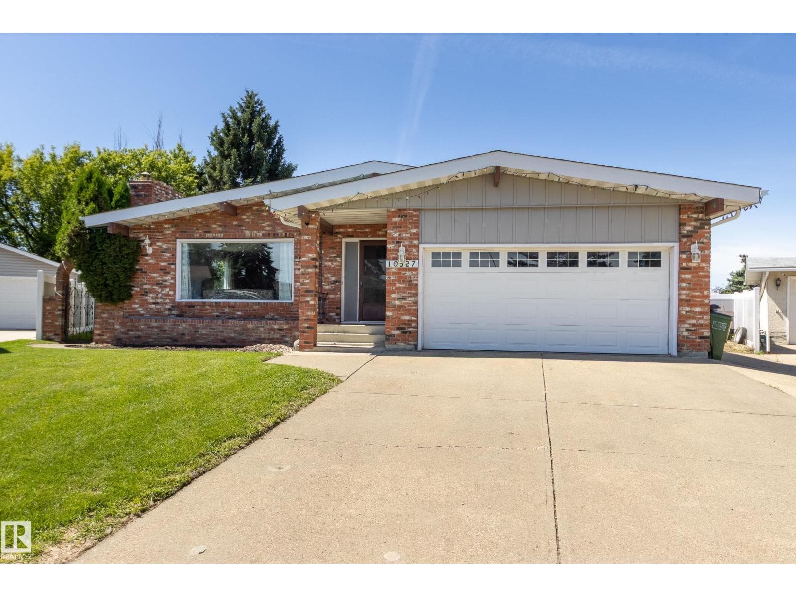 10527 32 AV NW