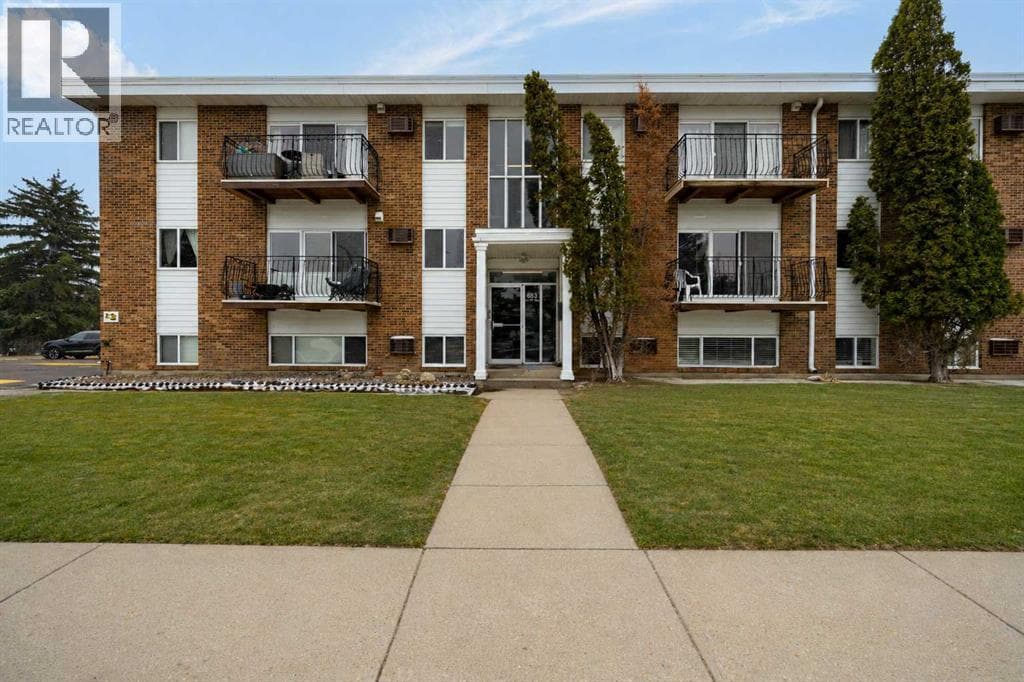 210, 663 12 Street NW — photo 3