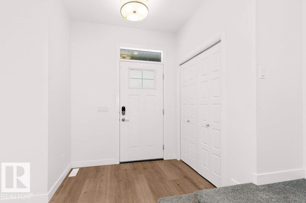 1529 Plum CI SW — photo 3