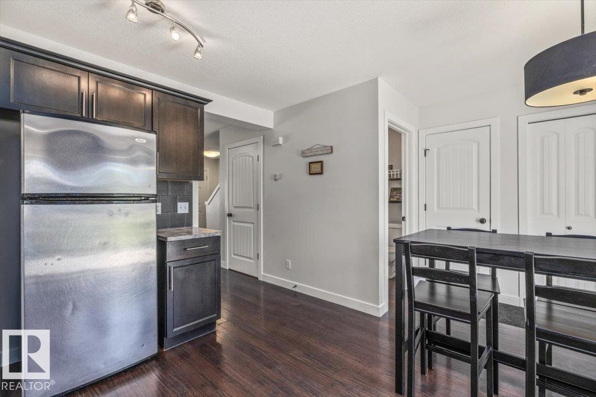 125 BIRCHWOOD CL — photo 4