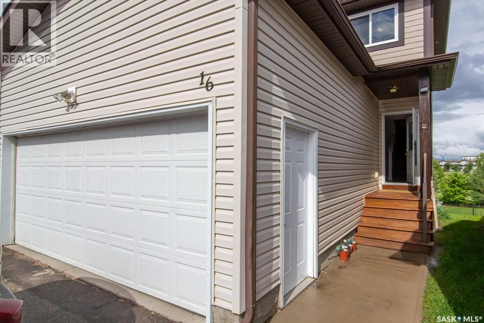 16 202 Mckague CRESCENT — photo 3