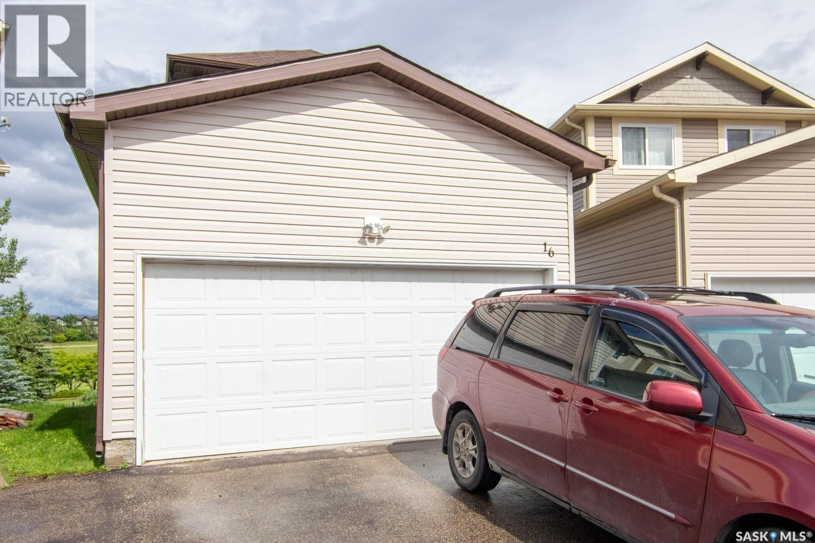 16 202 Mckague CRESCENT — photo 4