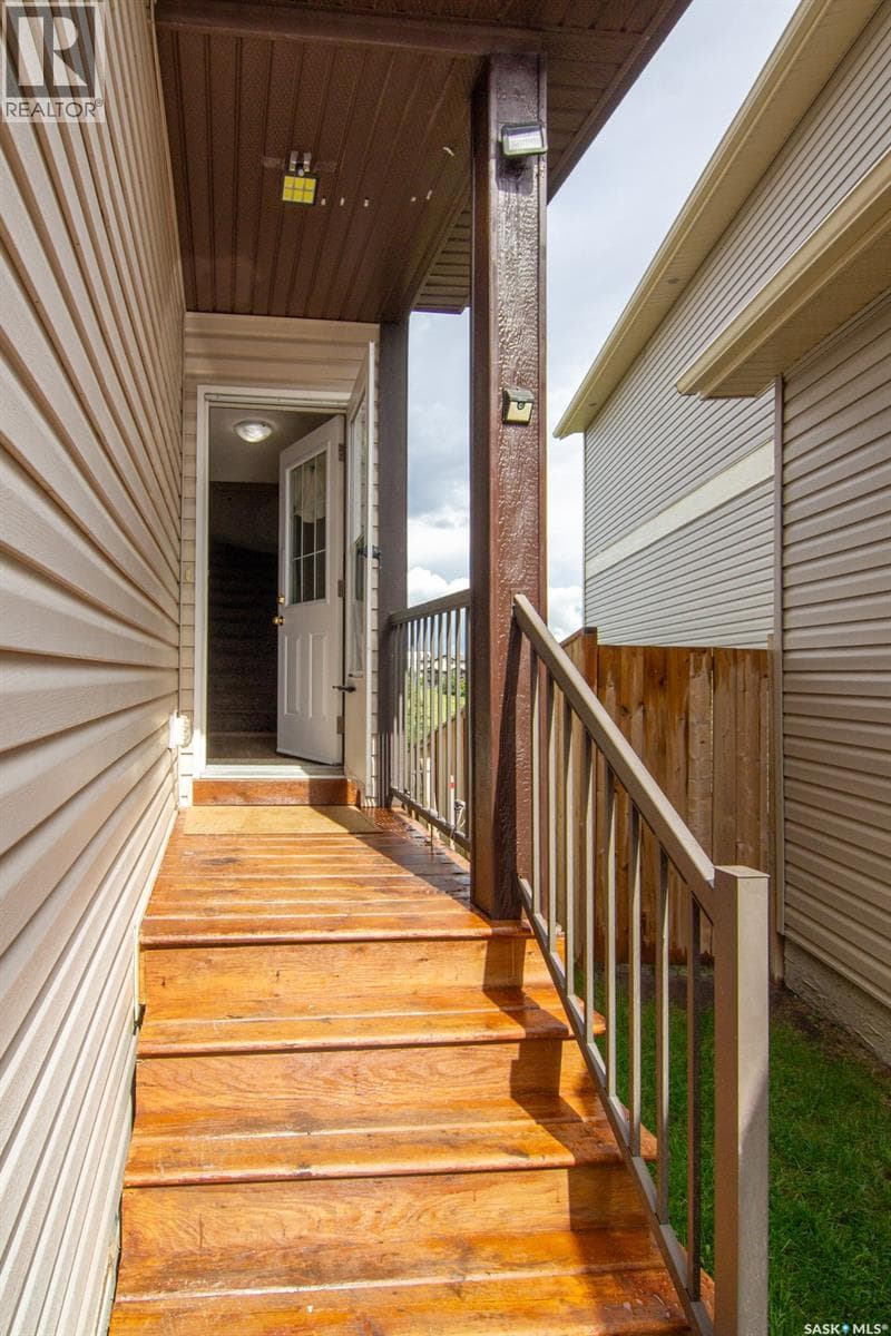 16 202 Mckague CRESCENT — photo 5
