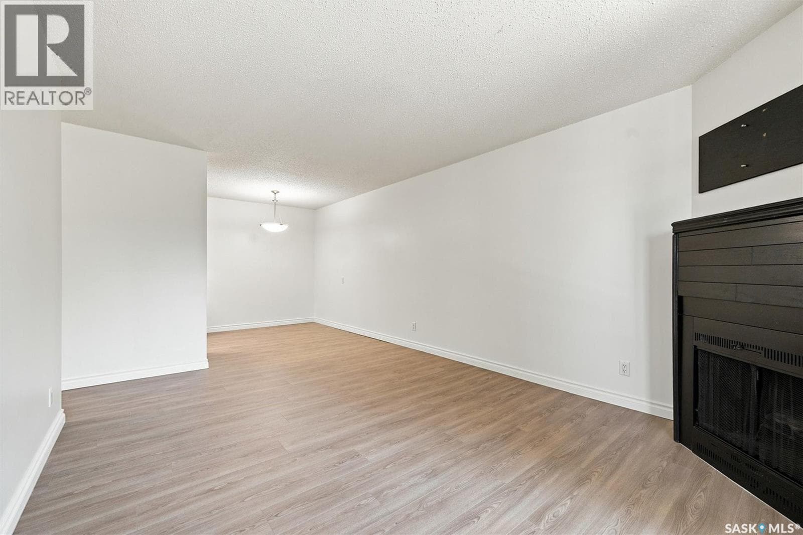 312B 4040 8th STREET E — photo 5