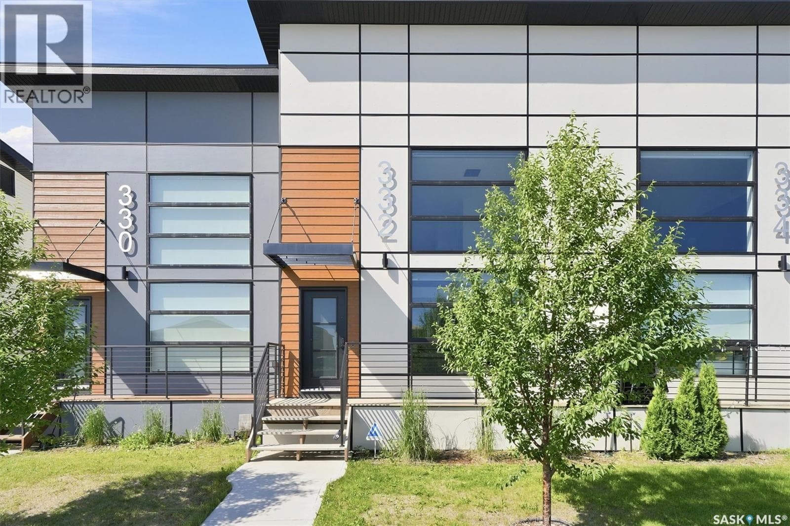 332 McFaull CRESCENT