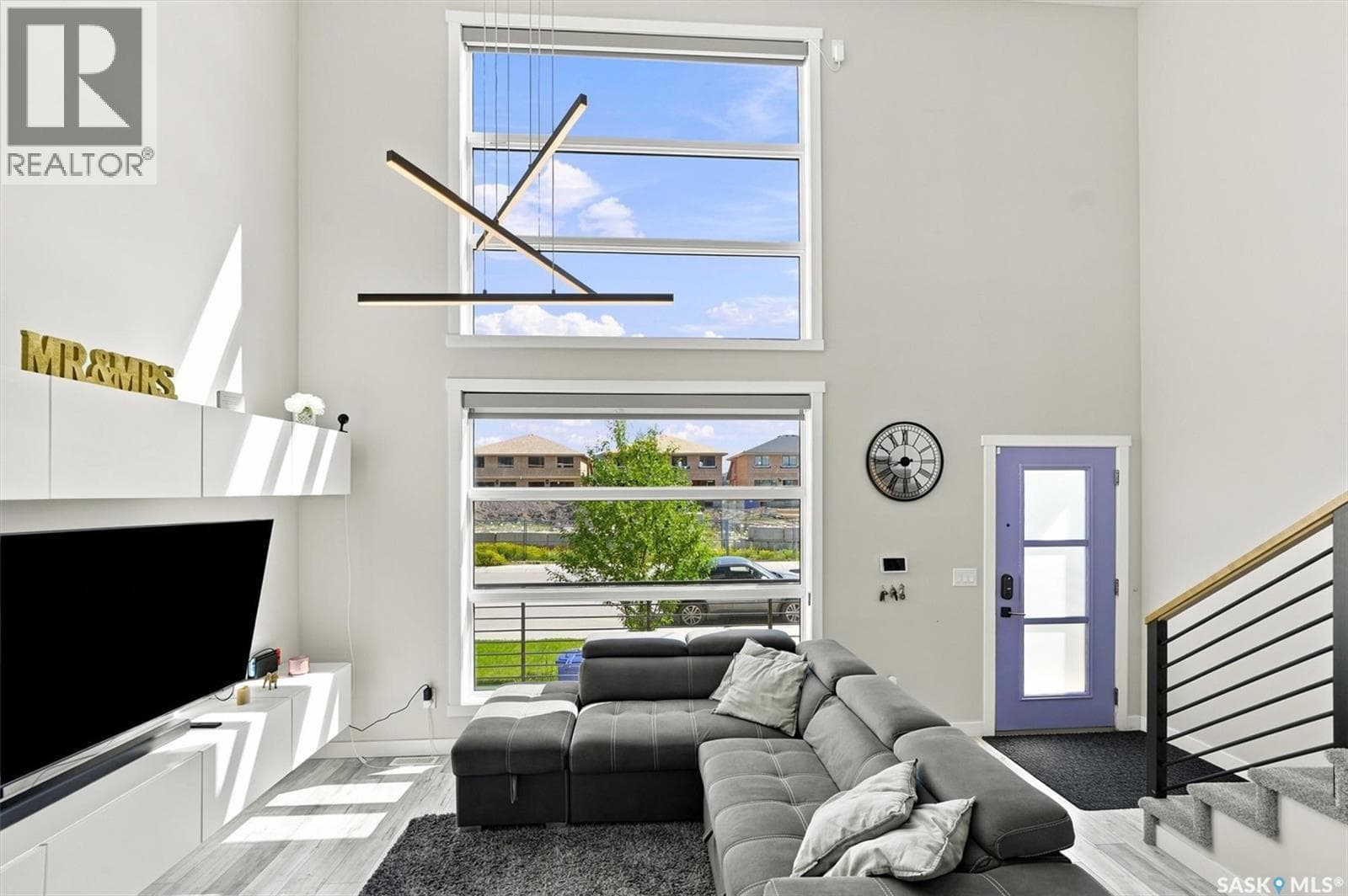 332 McFaull CRESCENT — photo 3
