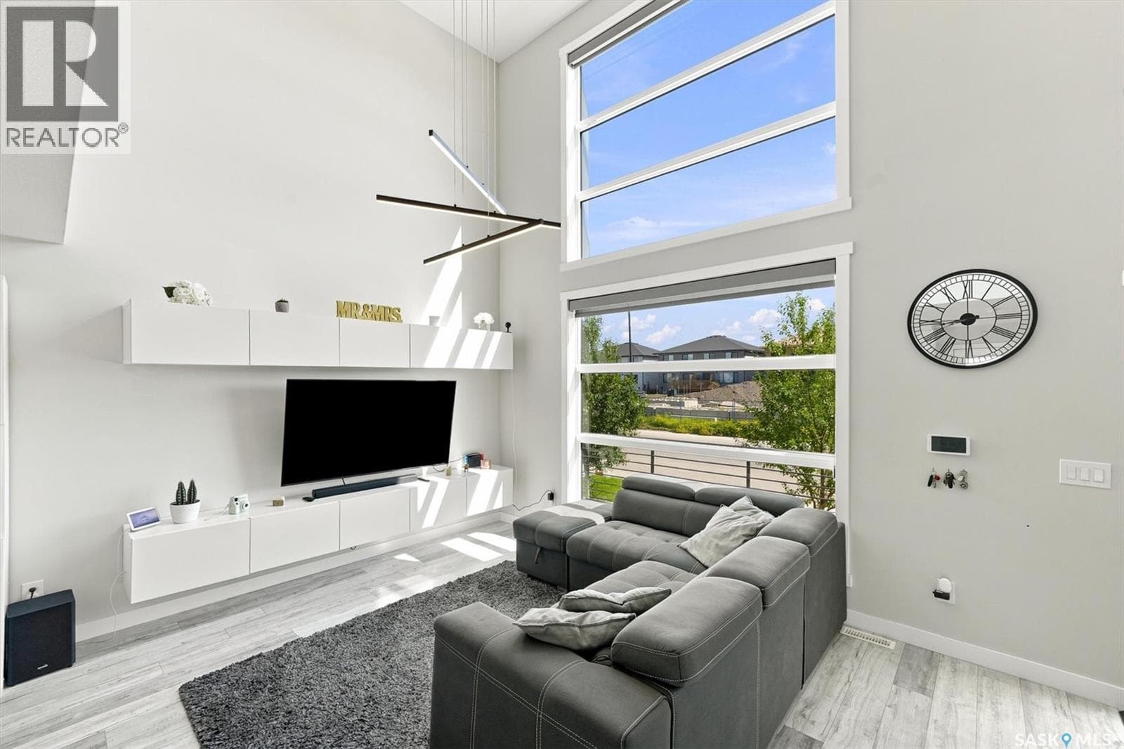 332 McFaull CRESCENT — photo 5