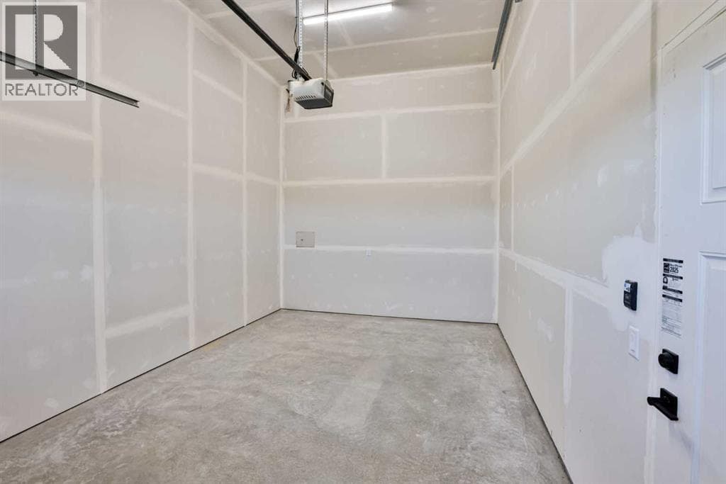 425 Meadowlark Way — photo 4