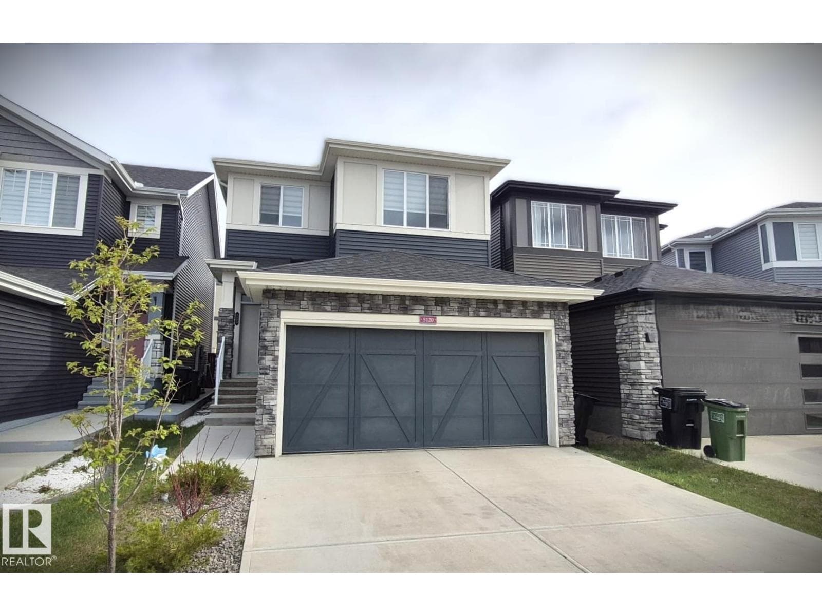 5120 23 AV SW — photo 2