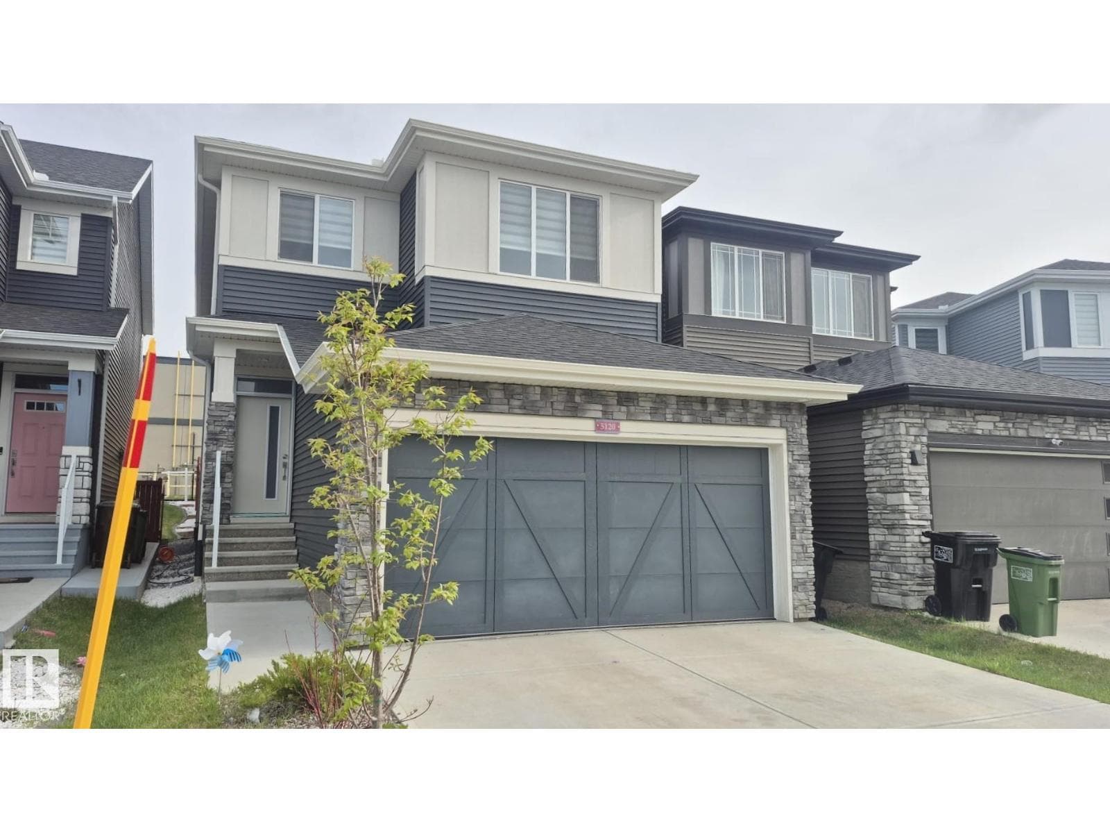 5120 23 AV SW — photo 3