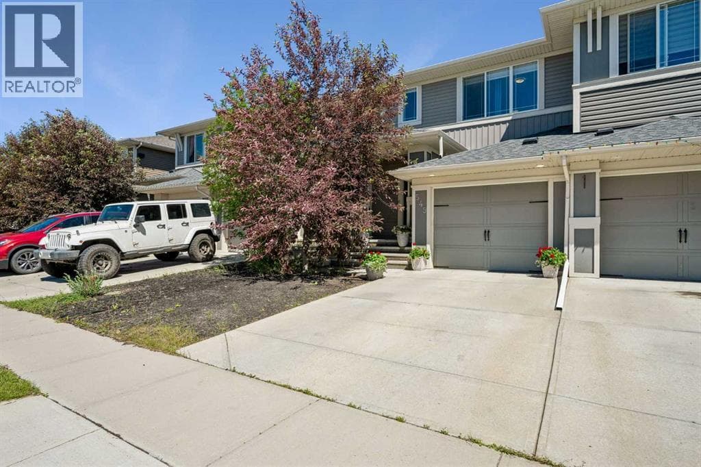 549 Hillcrest Road SW — photo 2