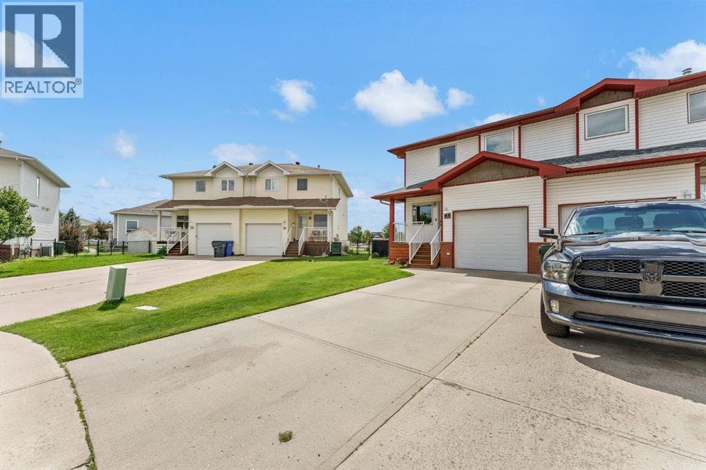7 Northlands Crescent NE — photo 3