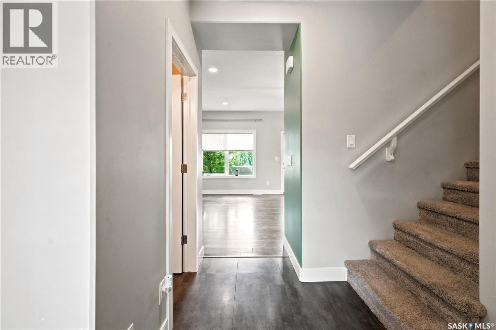 21 115 Veltkamp CRESCENT — photo 4