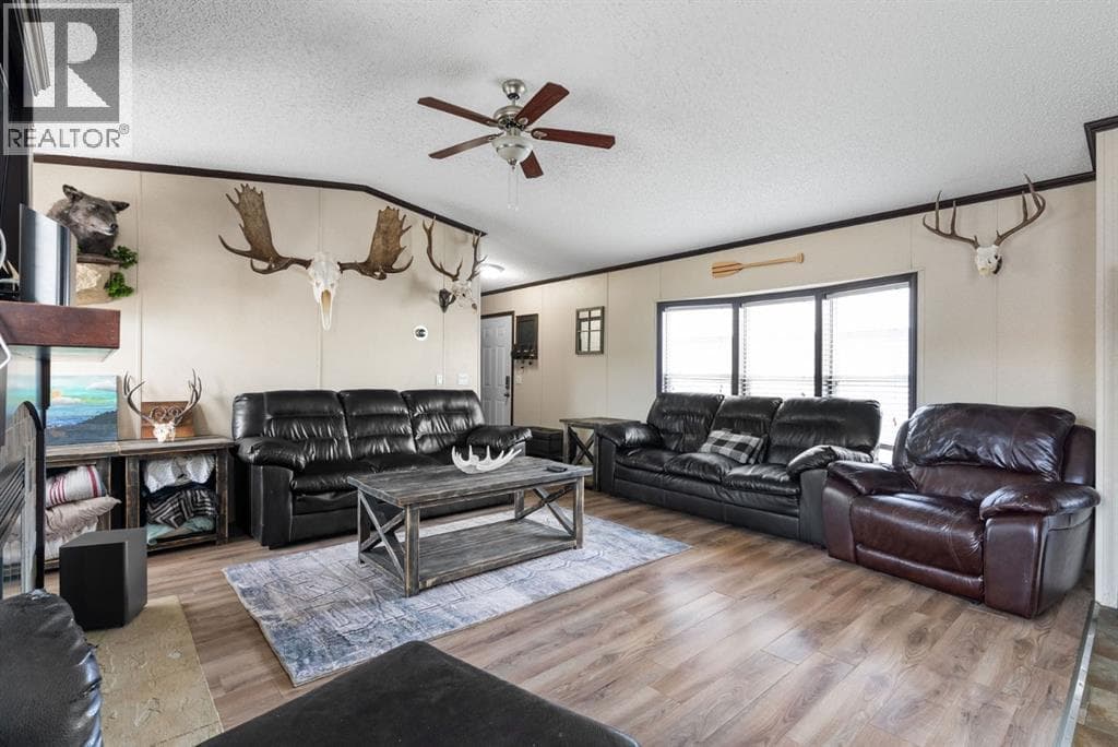 360 GRENFELL Crescent — photo 5