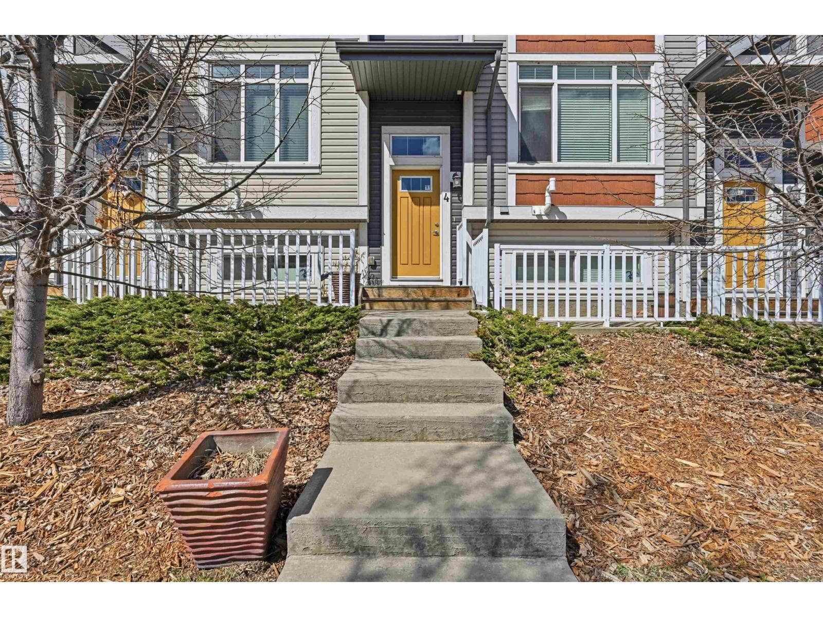 #4 320 SECORD BV NW