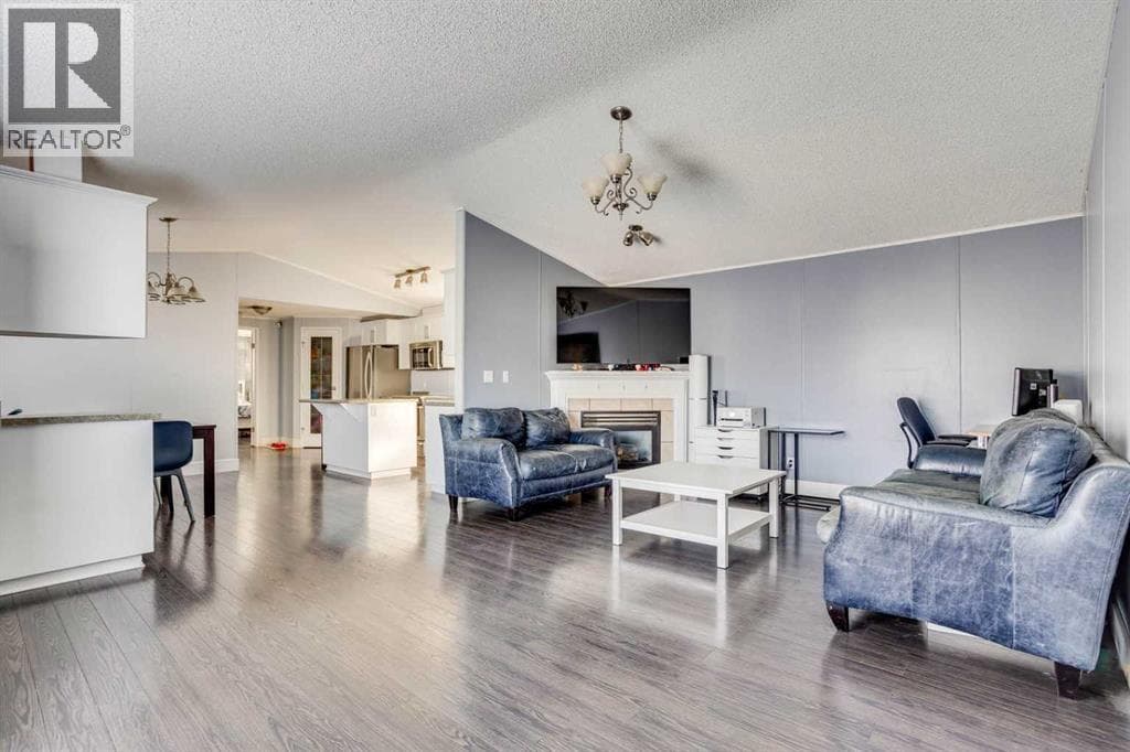 125 Balsam Way — photo 3