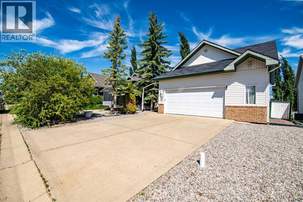 28 Westwood Crescent — photo 3