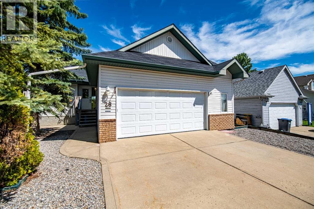 28 Westwood Crescent — photo 4