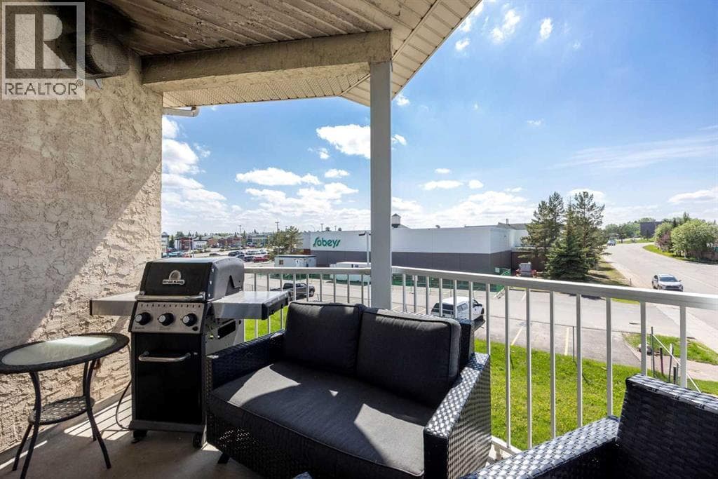 302, 1095 TIMBERLINE Drive — photo 4