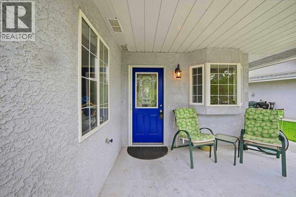 223B 3 Street SW — photo 4