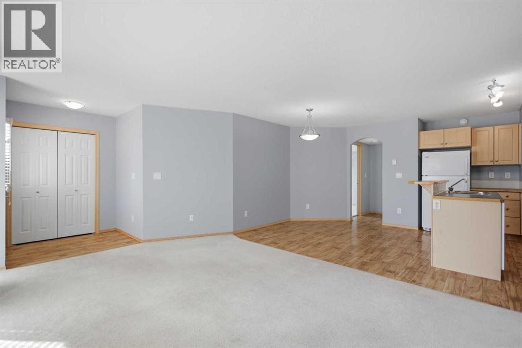 48, 33 Jennings Crescent — photo 4