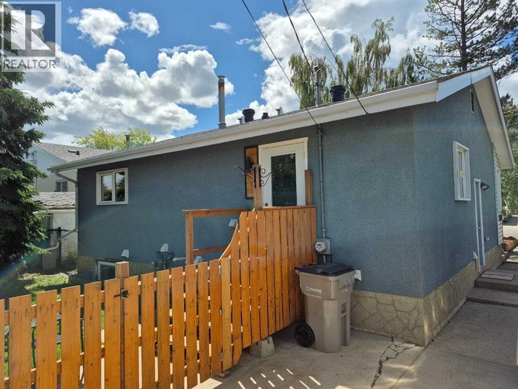 8525 95 Street — photo 3