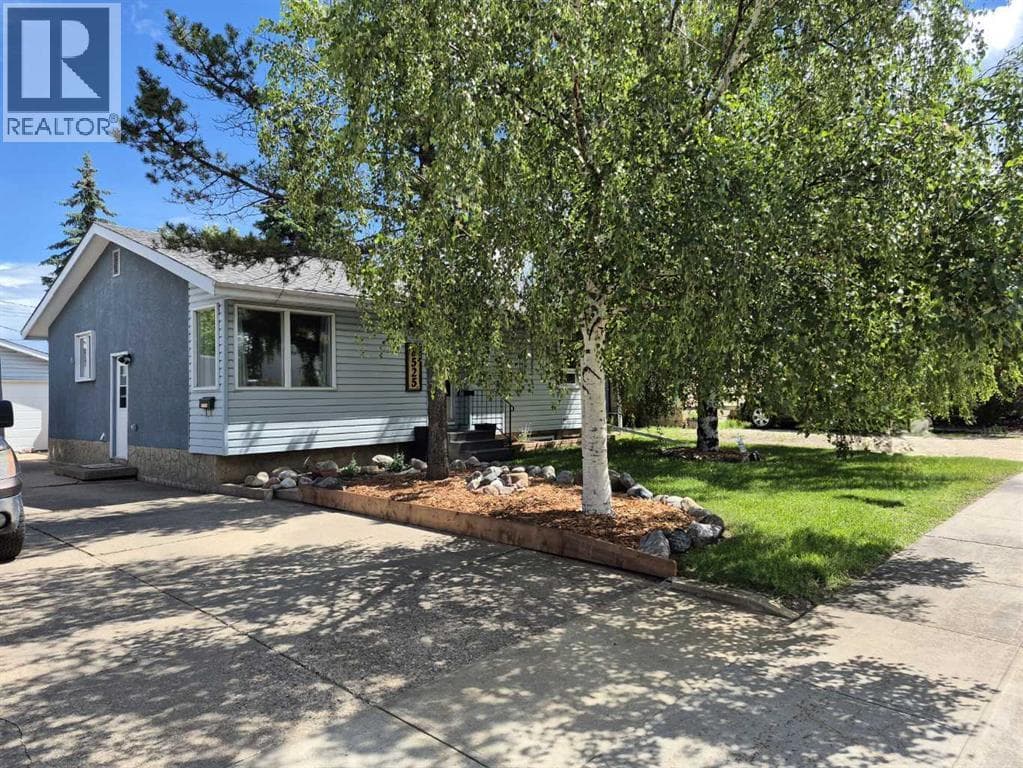 8525 95 Street — photo 2