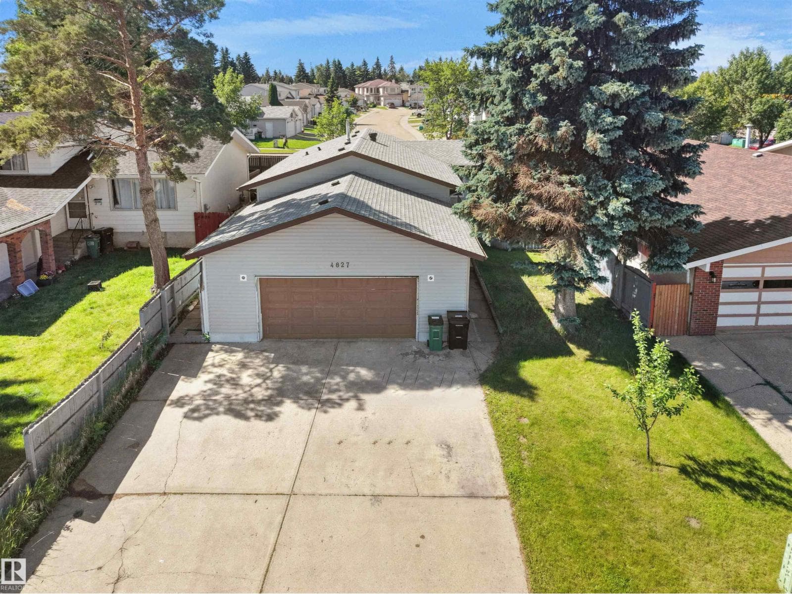 4827 17 AV NW — photo 2
