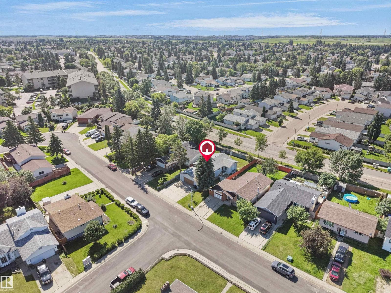 4827 17 AV NW — photo 3