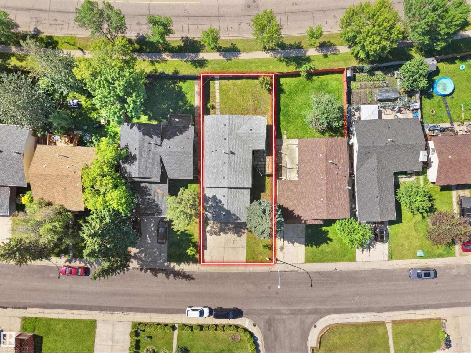 4827 17 AV NW — photo 5