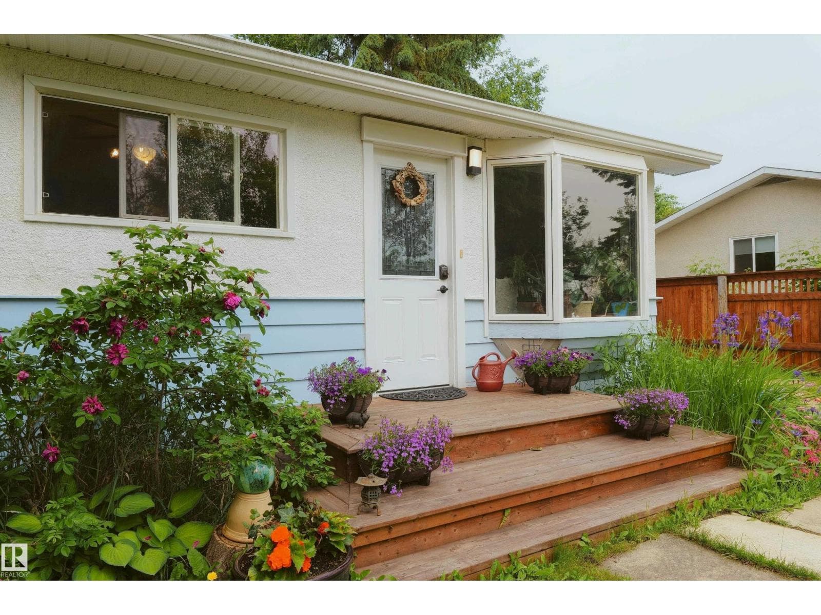 5212 43 Street — photo 4