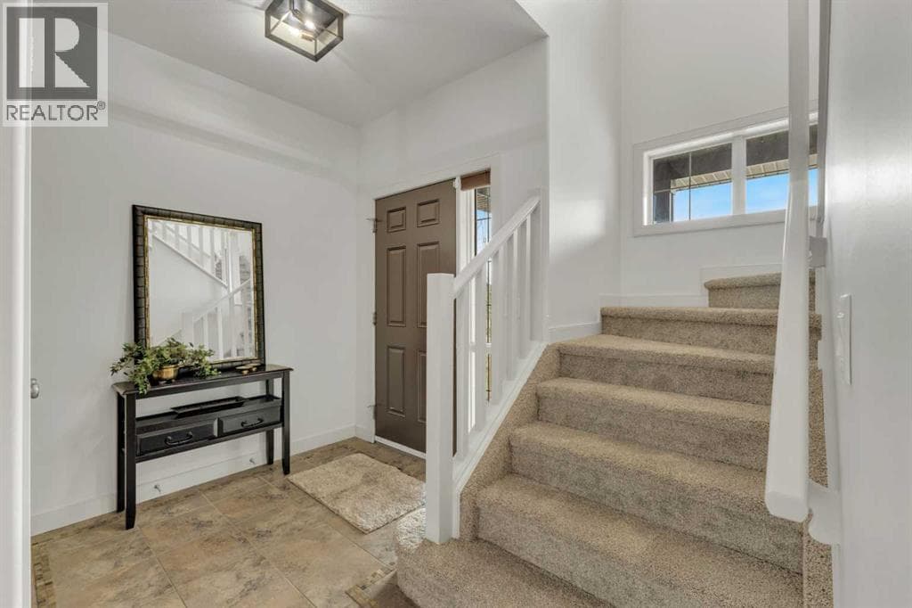 132 Ingle Close — photo 3