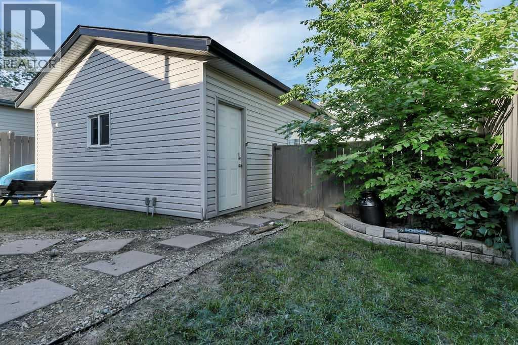 23 Jacobs Close — photo 5