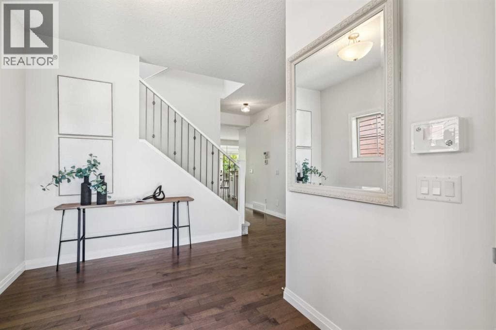 81 Riviera Crescent — photo 3