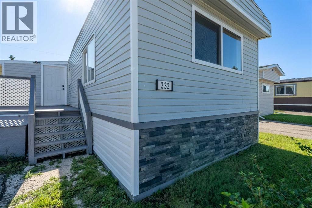232 Polar Avenue NE — photo 5