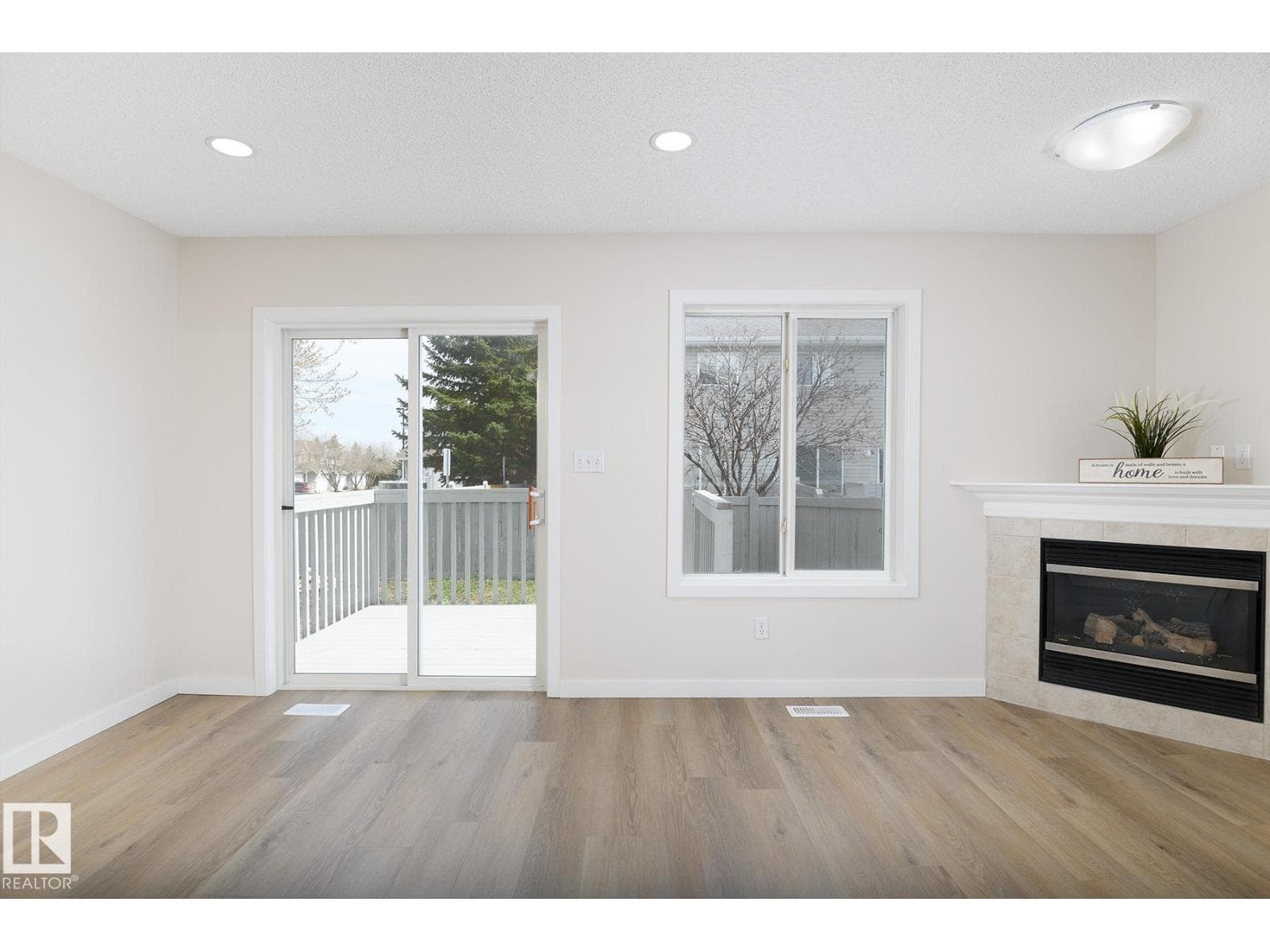 #55 14603 MILLER BV NW