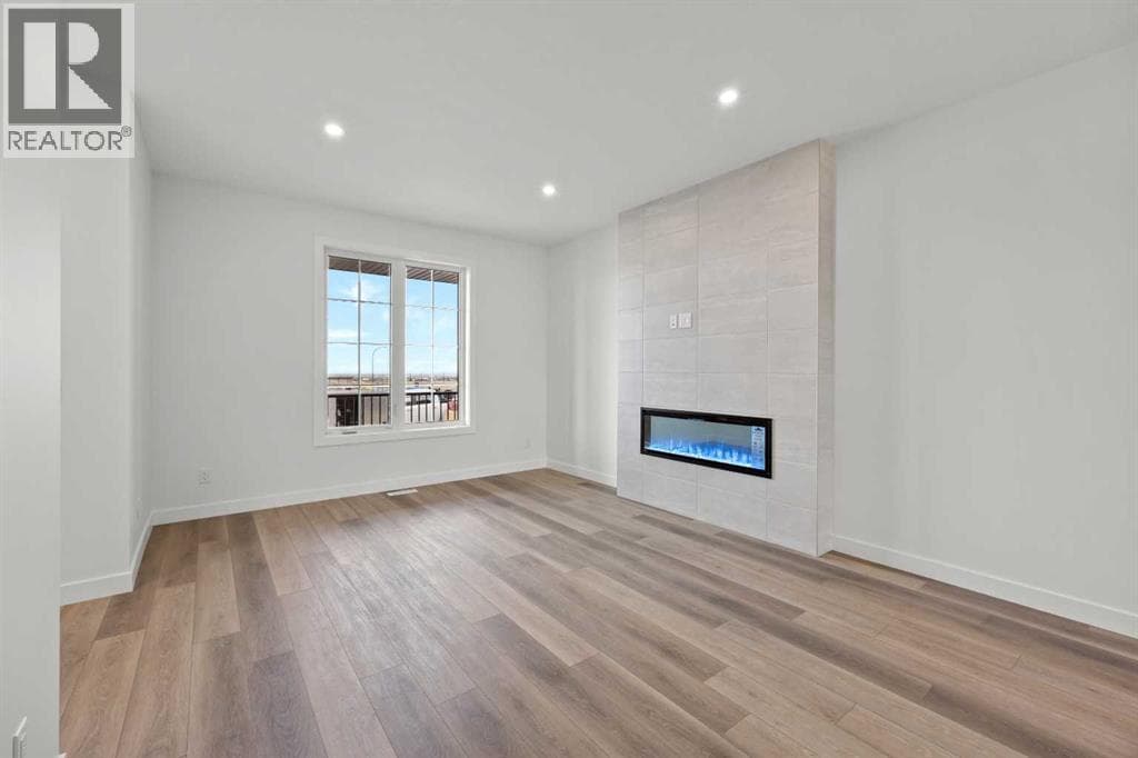 15445 15 Street SW — photo 3